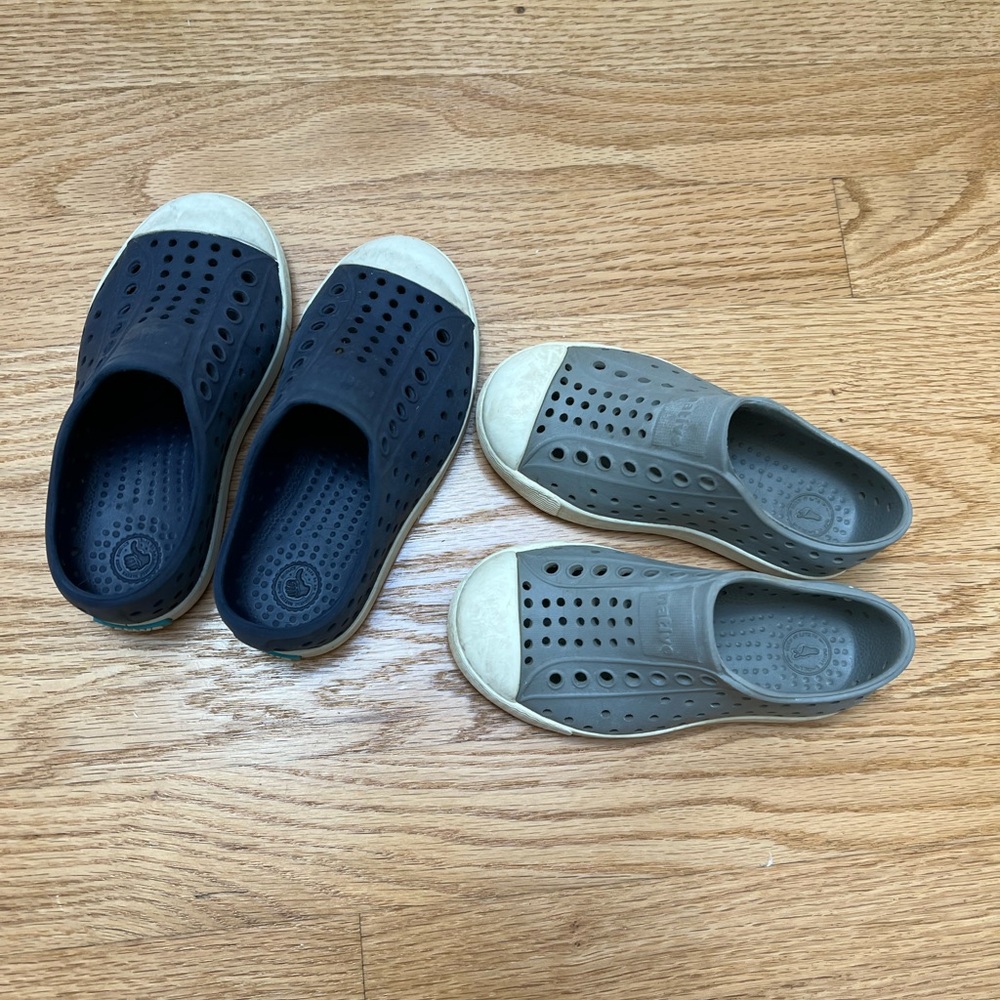 Native shoes (set of two)
